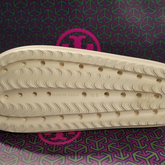 Tory Burch Slide - Picture 2 of 6